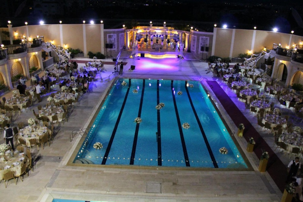 Platinum Hotel Main image